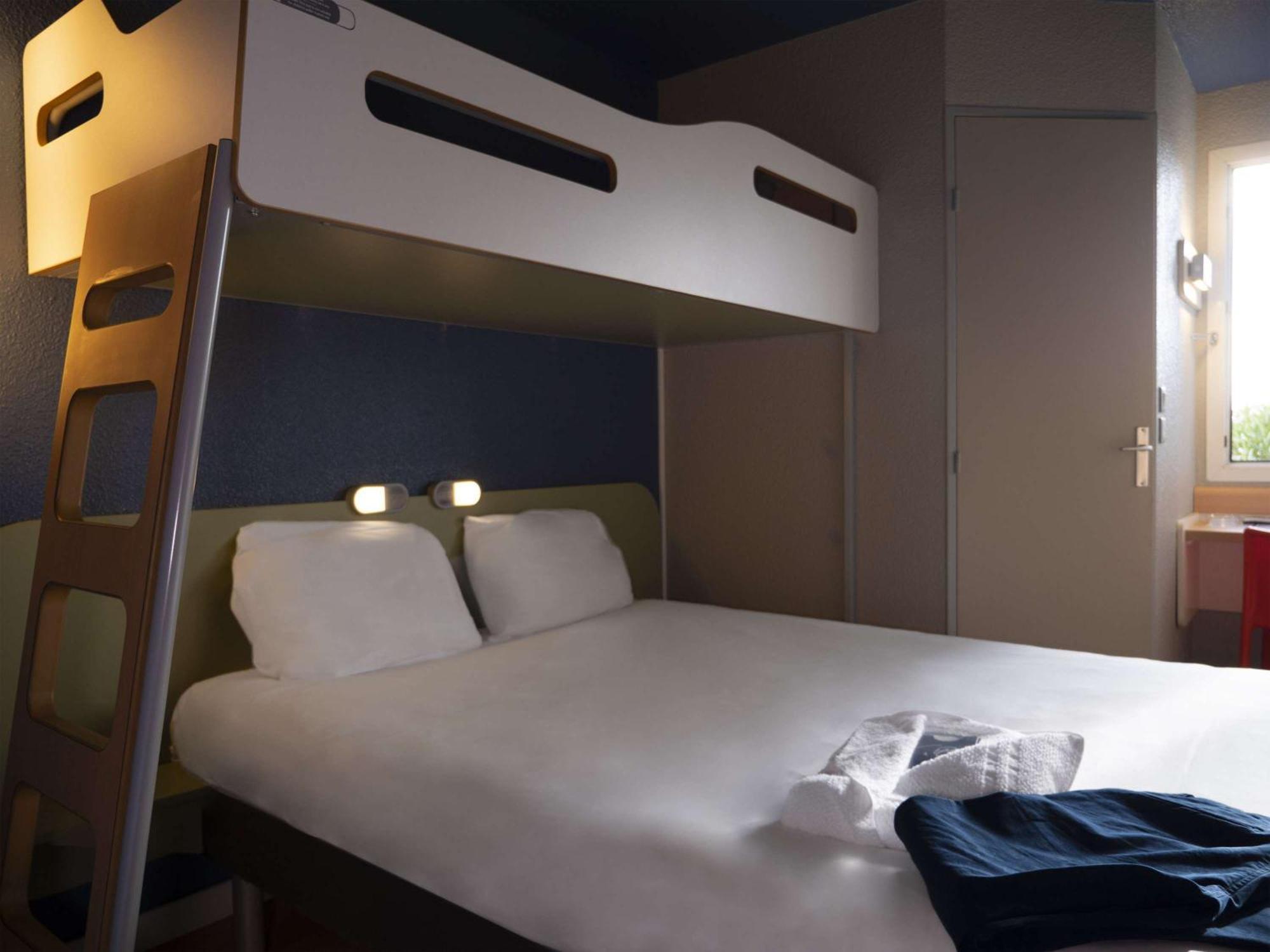 Ibis Budget Arles Sud Fourchon ภายนอก รูปภาพ